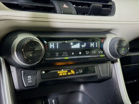 Certified 2021 Toyota RAV4 XLE w/ Convenience Package image 8