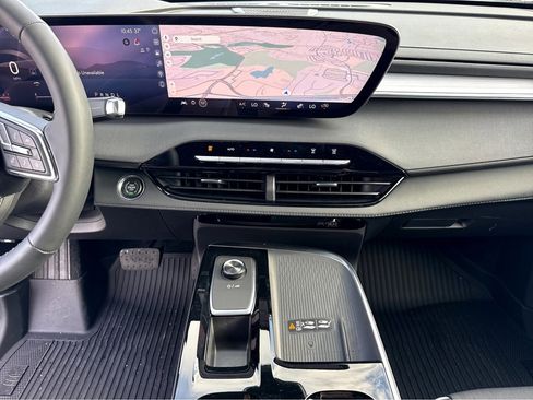 New 2026 Buick Enclave Preferred image 13