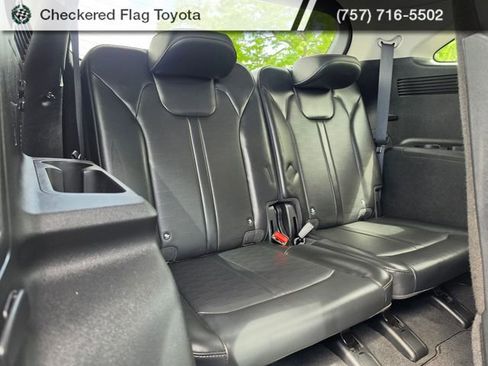 Used 2024 Kia Sorento S FWD image 50