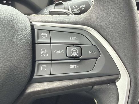 New 2026 Jeep Grand Cherokee L 4WD image 32