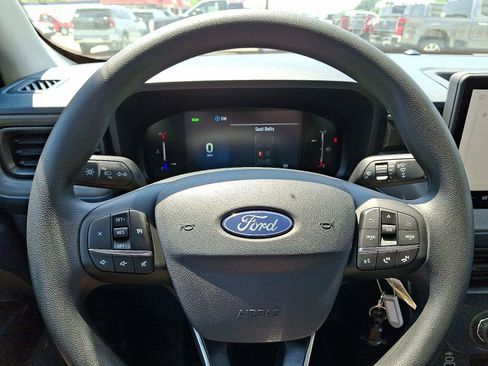 New 2025 Ford Maverick XL image 10