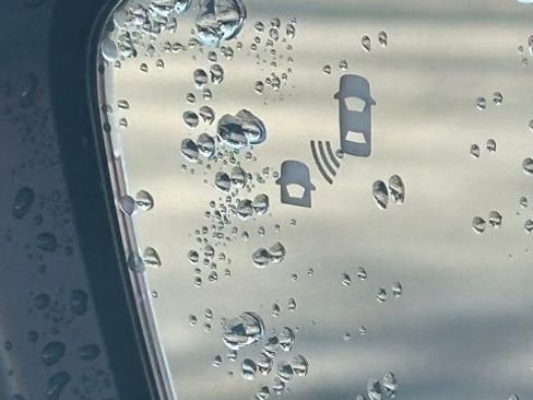 New 2025 Nissan Pathfinder SV w/ SV Premium Package image 15