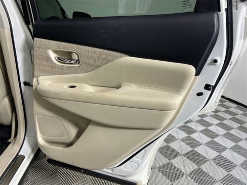 Used 2019 Nissan Murano SL image 17