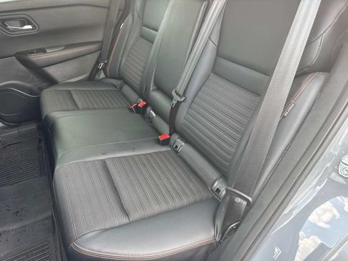 Used 2025 Nissan Rogue SV AWD/4WD image 17