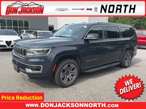 Used 2024 Jeep Wagoneer L Series II w/ Flexible Seating Group AWD/4WD image 1