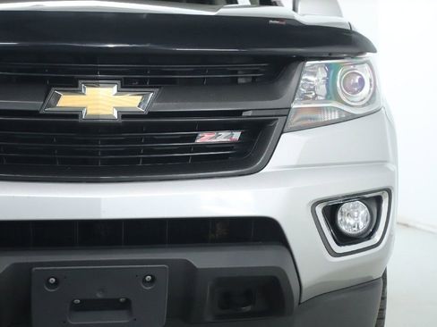 Used 2018 Chevrolet Colorado Z71 AWD/4WD image 8