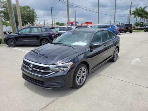 Used 2022 Volkswagen Jetta SE FWD image 8