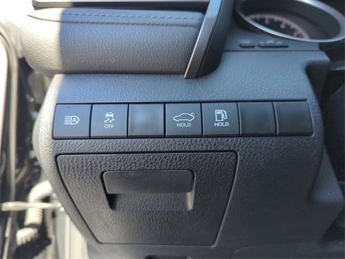 Used 2023 Toyota Camry LE image 34