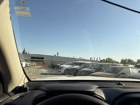 Used 2019 Chevrolet Colorado W/T RWD image 26