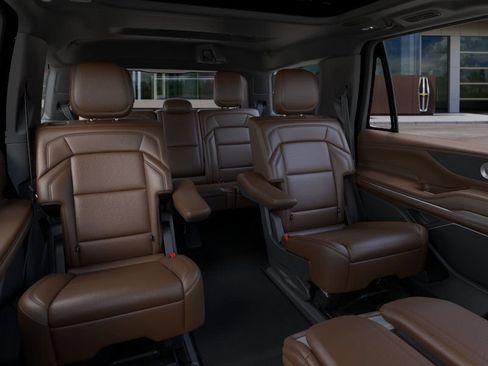 New 2026 Lincoln Navigator Reserve AWD/4WD image 11