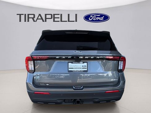 New 2026 Ford Explorer Active image 3