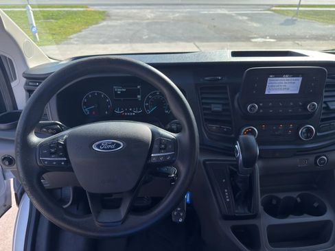 Used 2021 Ford Transit 250 Low Roof RWD image 11