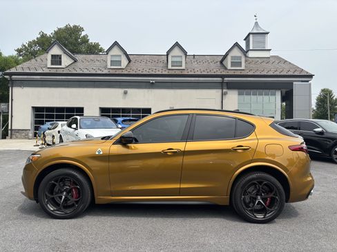 Used 2022 Alfa Romeo Stelvio Quadrifoglio w/ Active Assist Plus Package AWD/4WD image 2
