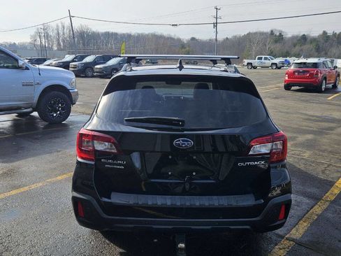 Used 2018 Subaru Outback 2.5i Touring image 5