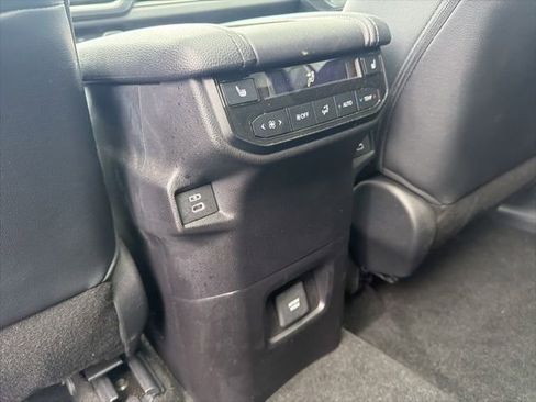 Used 2025 Toyota Grand Highlander AWD Hybrid image 27
