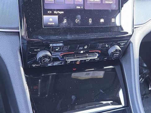 New 2025 Jeep Grand Cherokee L Laredo w/ Luxury Tech Group I RWD image 40
