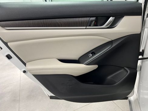 Used 2019 Honda Accord EX-L image 15