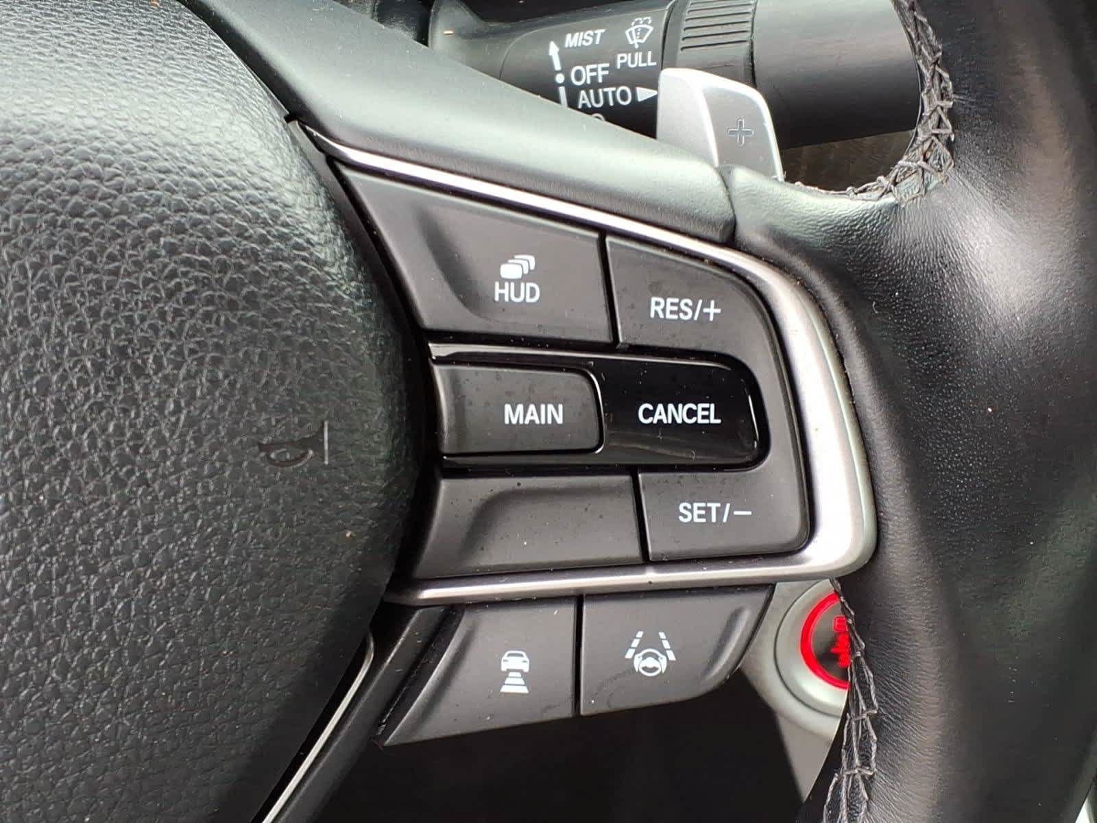Used 2018 Honda Accord Touring image 19