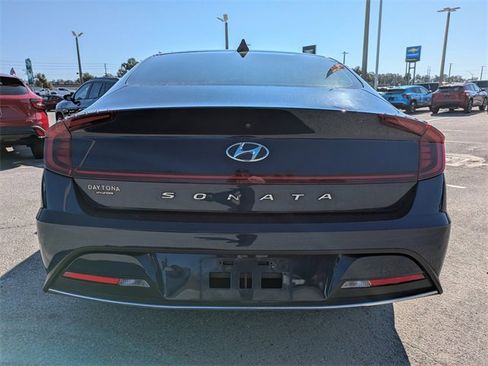 Used 2022 Hyundai Sonata SE image 5