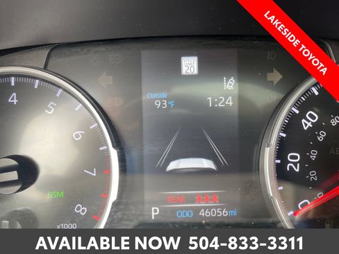 Certified 2022 Toyota RAV4 XLE Premium FWD image 38