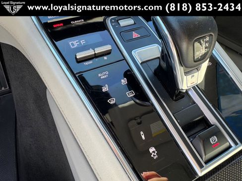 Used 2017 Porsche Panamera Turbo image 31