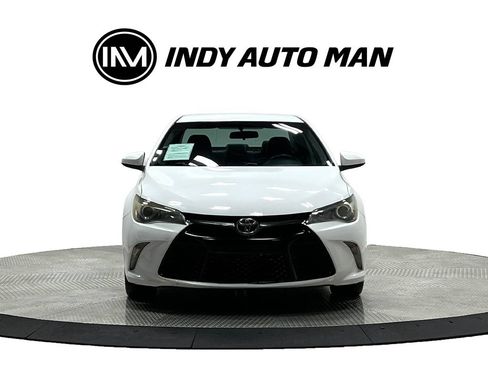 Used 2016 Toyota Camry SE FWD image 10