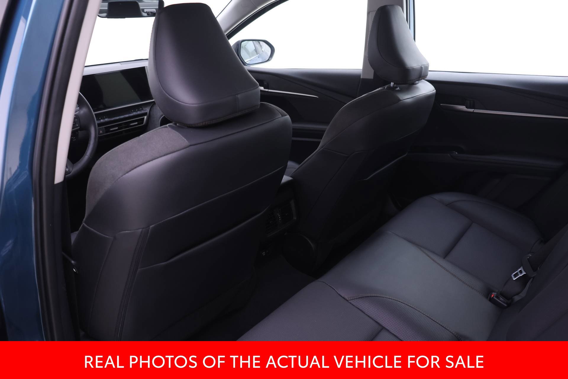 Certified 2025 Toyota Camry XLE w/ Premium Plus Package AWD/4WD image 11