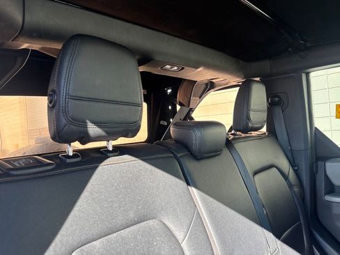 Used 2021 Ford Bronco Badlands image 24