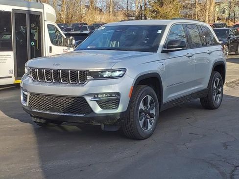 New 2024 Jeep Grand Cherokee Limited 4xe AWD/4WD image 3