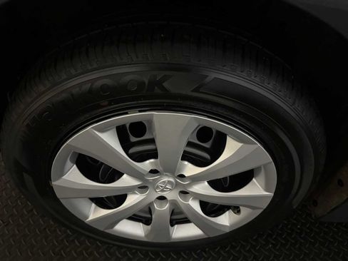 Used 2023 Toyota Corolla LE image 13