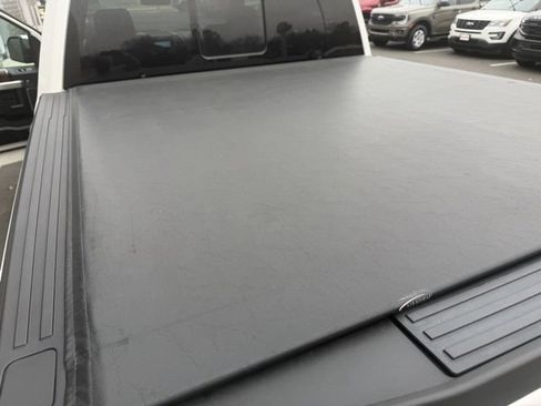 Used 2016 Ford F150 Lariat w/ Equipment Group 502A Luxury image 4