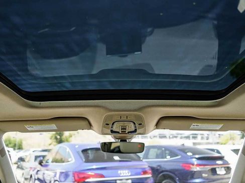 Used 2018 Audi Q5 2.0T Premium Plus w/ Premium Plus Package AWD/4WD image 12
