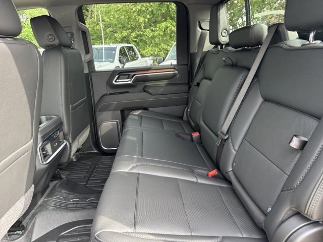 New 2026 GMC Sierra 2500 Denali w/ Denali Reserve Package AWD/4WD image 4