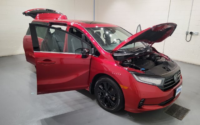 Used 2024 Honda Odyssey Sport image 9