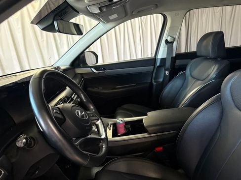 Used 2025 Hyundai Palisade SEL FWD image 19
