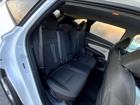 Used 2024 Hyundai Tucson SEL image 18