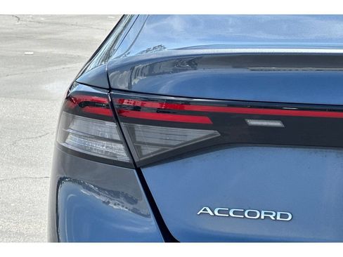 Used 2023 Honda Accord LX image 14