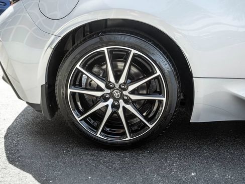 Used 2025 Toyota GR86 RWD image 26