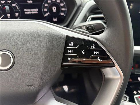 Used 2022 Audi Q4 e-tron Premium Plus image 16