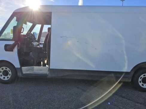 Used 2023 Chevrolet Brightdrop 600 w/ Active Safety Package 2 AWD/4WD image 8