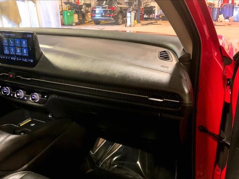 Used 2025 Honda HR-V EX-L image 19