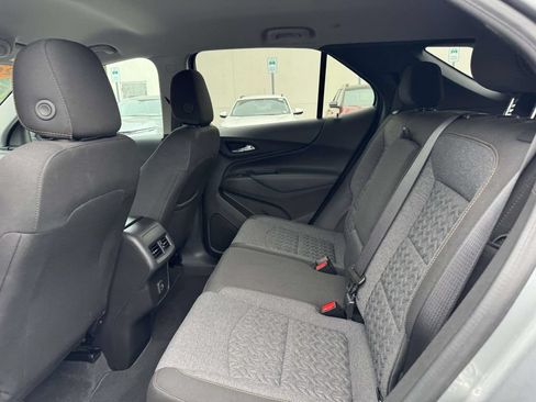 Used 2024 Chevrolet Equinox LT FWD image 14