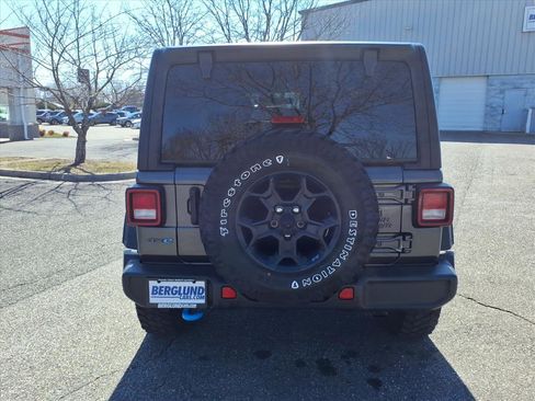 Used 2023 Jeep Wrangler Unlimited w/ Cold Weather Group image 11