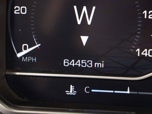 Used 2024 GMC Sierra 1500 AT4 w/ Technology Package AWD/4WD image 18