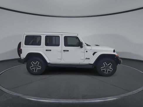 New 2026 Jeep Wrangler Unlimited Sahara AWD/4WD image 17