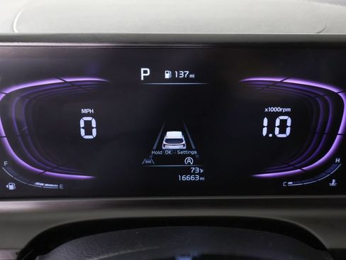 Used 2025 Kia Seltos S AWD/4WD image 39