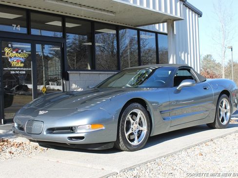 Used 2003 Chevrolet Corvette w/ Preferred Equipment Group1 image 4