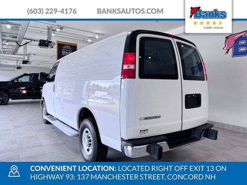Used 2024 Chevrolet Express 2500 w/ Driver Convenience Package RWD image 5