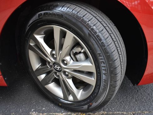 Used 2018 Hyundai Elantra SEL FWD image 42