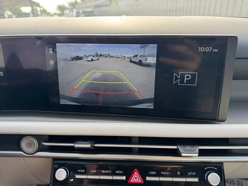 Used 2025 Hyundai Tucson SEL FWD image 16